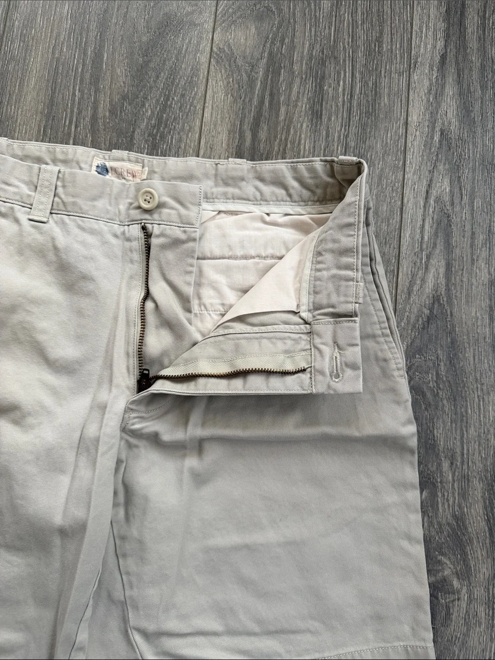 J. Crew - Flat Front 100% Cotton Shorts in Stone/Cream - Size 32